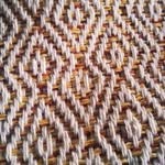 Tejido de Rombos Ocre y Crema