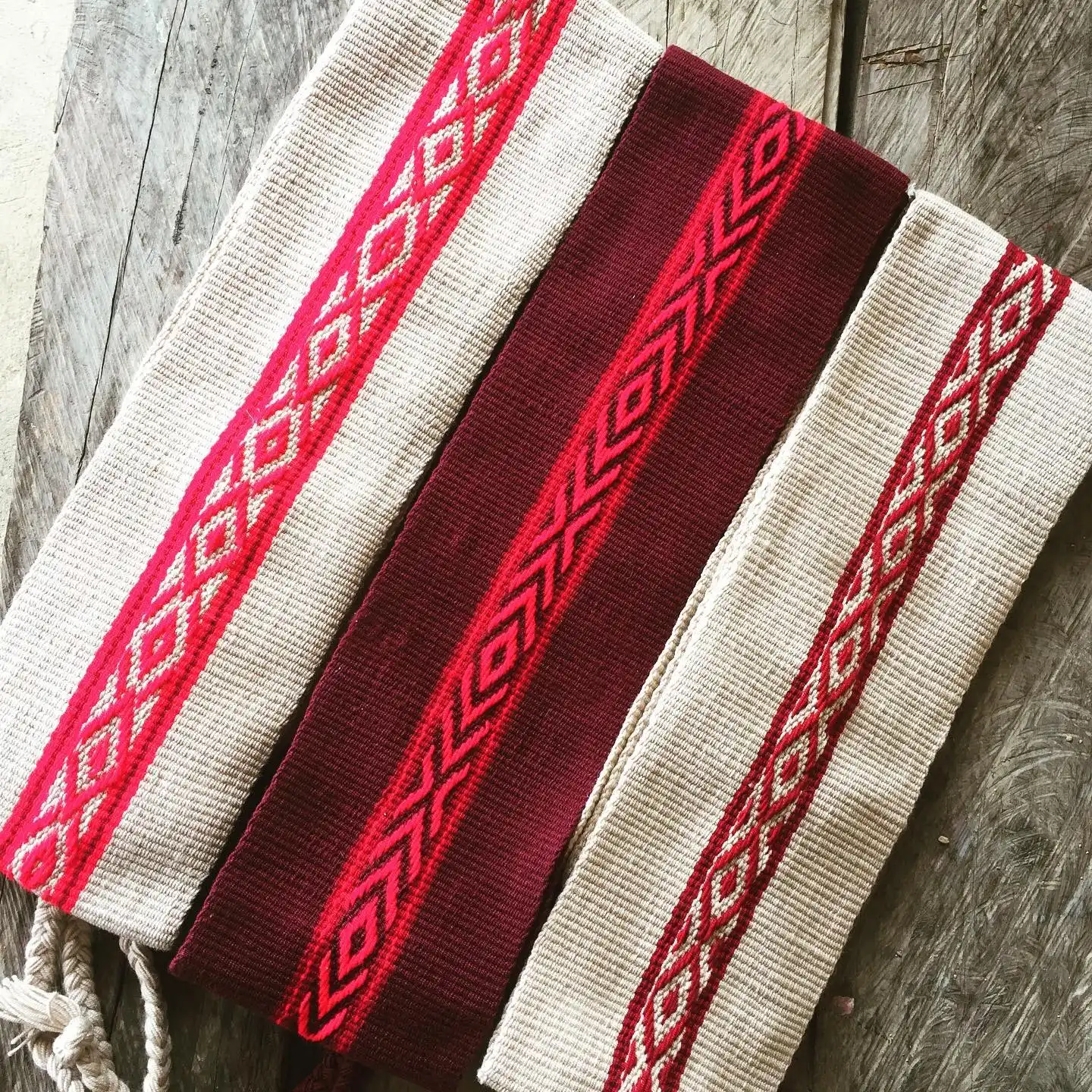 Faja Artesanal de Telar con Patrones de Rombo - Imagen 2