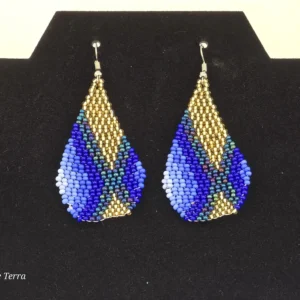 Aretes gotas de chakiras azul dorado y verde