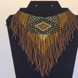 Collar chakiras ámbar dorado negro