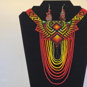 Collar chakiras rojo amarillo verde